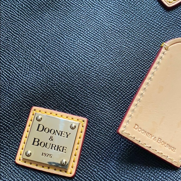 Dooney & Bourke Purse and Wallet/Clutch - Picture 7 of 9